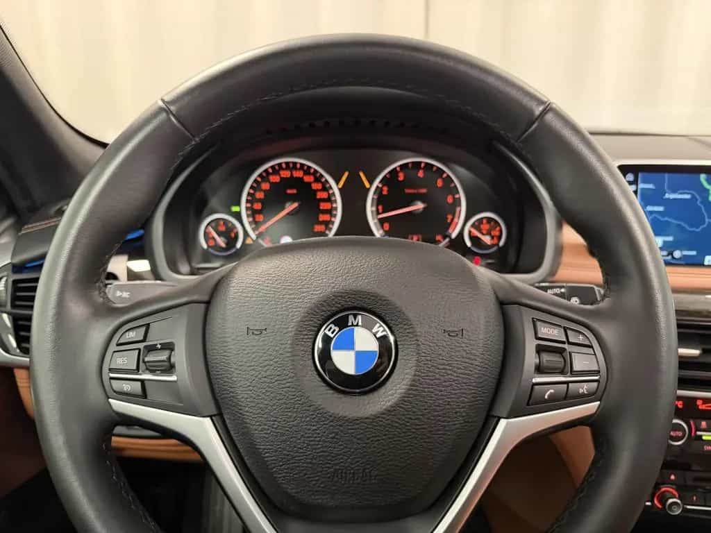 BMW X5 xDrive35i INDIVIDUAL Pano HUD Kamera H/K LED 07/2017-photo-12
