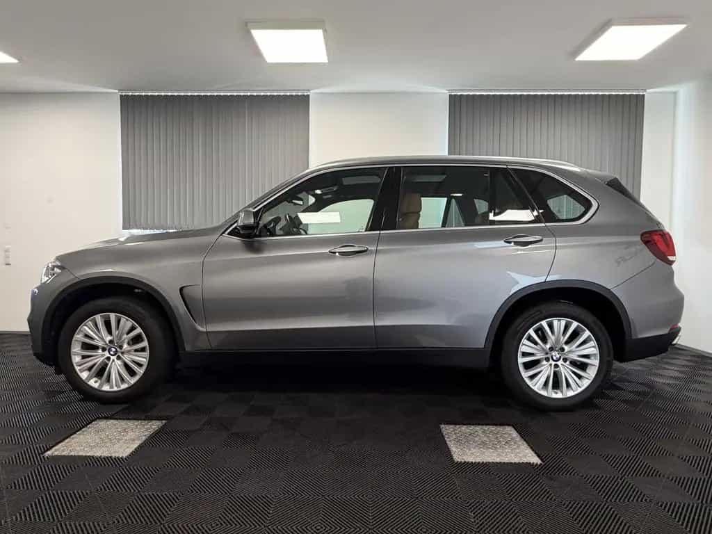 BMW X5 xDrive35i INDIVIDUAL Pano HUD Kamera H/K LED 07/2017-photo-3