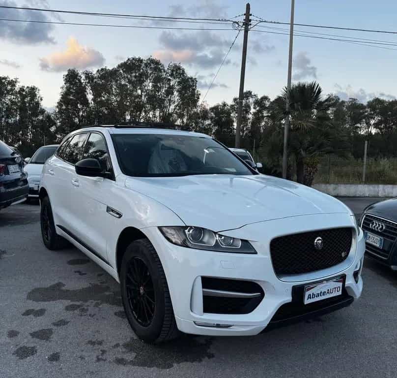 Jaguar F-Pace 2.0 D 180 CV R-Sport 03/2017-photo-0