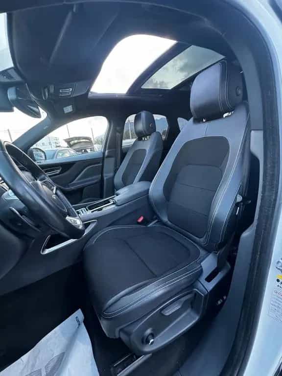 Jaguar F-Pace 2.0 D 180 CV R-Sport 03/2017-photo-6