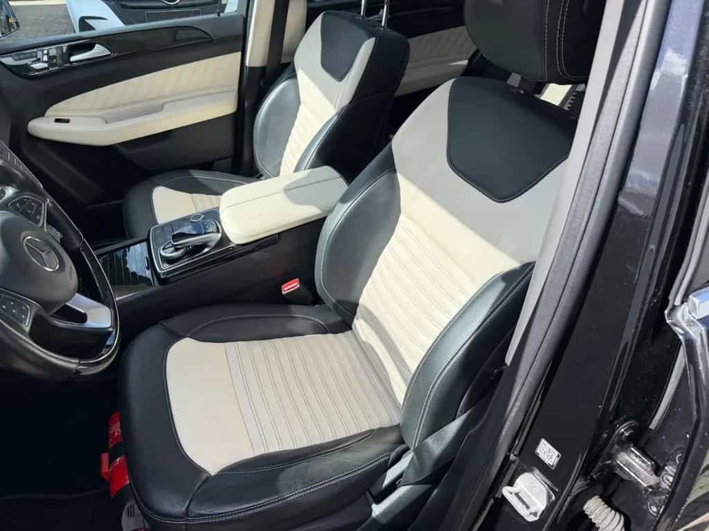 Mercedes-Benz GLE-Class 500 4Matic AMG-Line Panorama AHK Leder 02/2017-photo-12