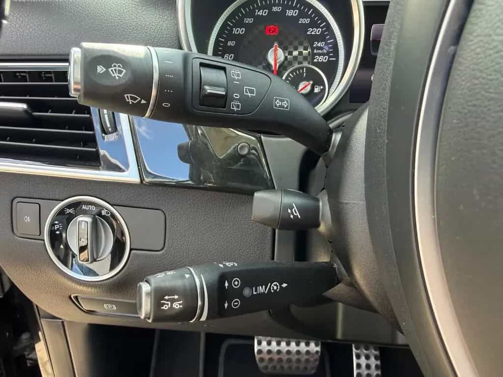 Mercedes-Benz GLE-Class 500 4Matic AMG-Line Panorama AHK Leder 02/2017-photo-14