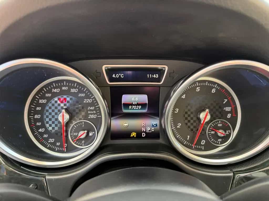 Mercedes-Benz GLE-Class 500 4Matic AMG-Line Panorama AHK Leder 02/2017-photo-17