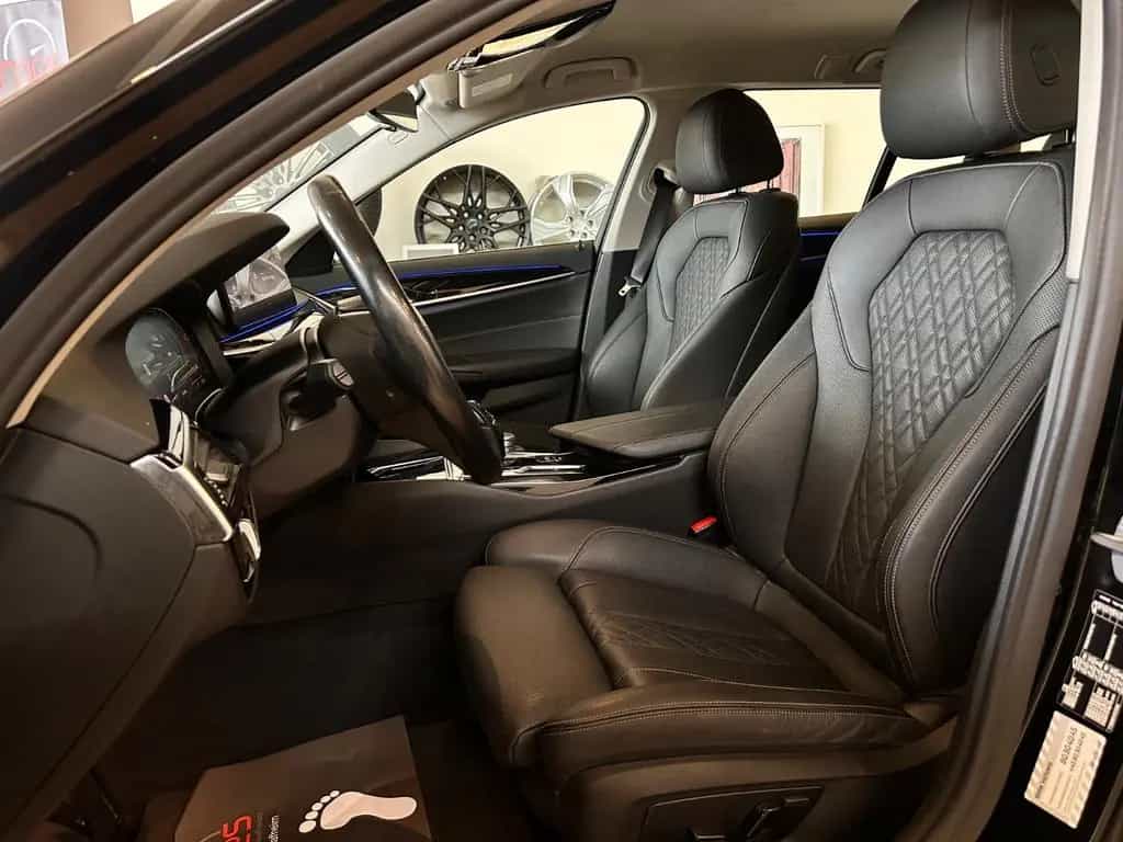BMW 520 5 Touring AHK LEDER 11/2021-photo-10