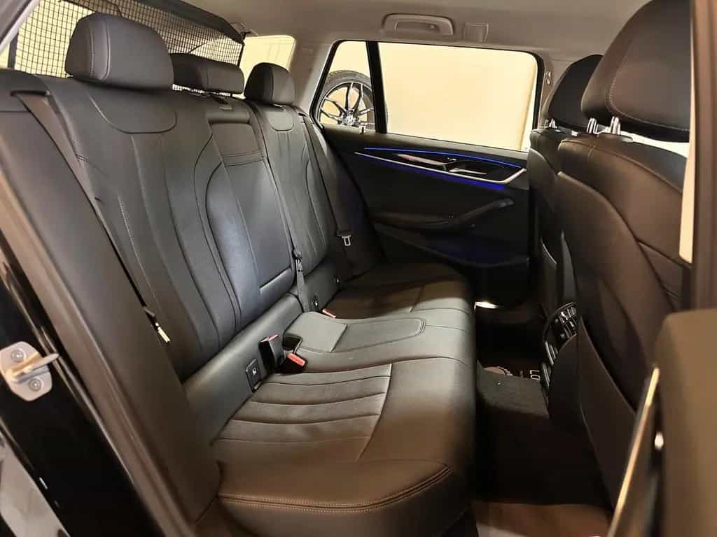 BMW 520 5 Touring AHK LEDER 11/2021-photo-12