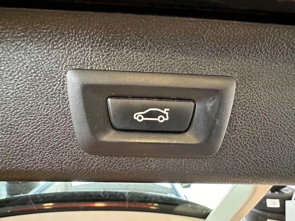 BMW 520 5 Touring AHK LEDER 11/2021-photo-20
