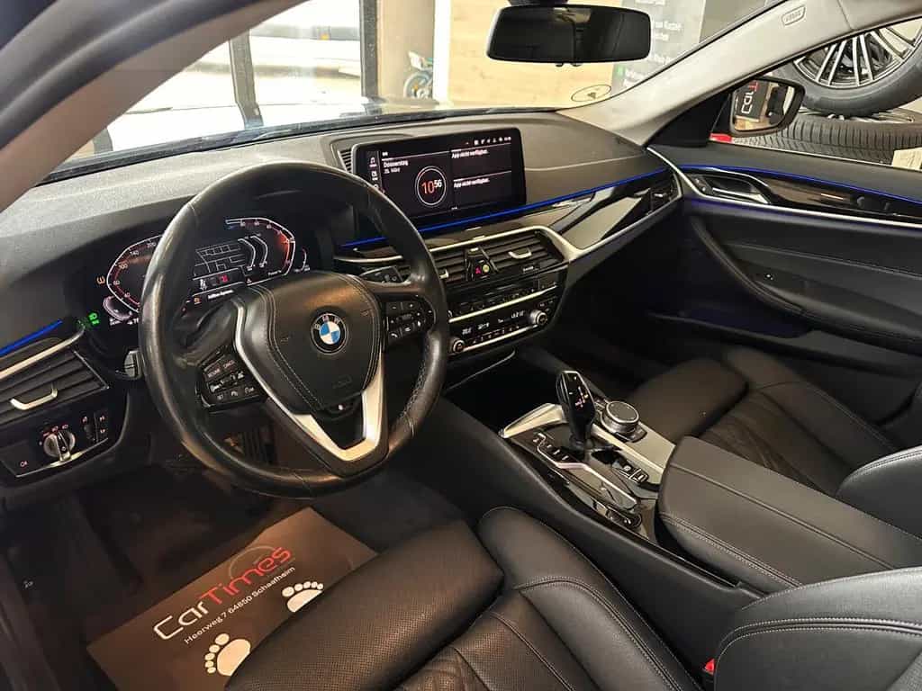 BMW 520 5 Touring AHK LEDER 11/2021-photo-9