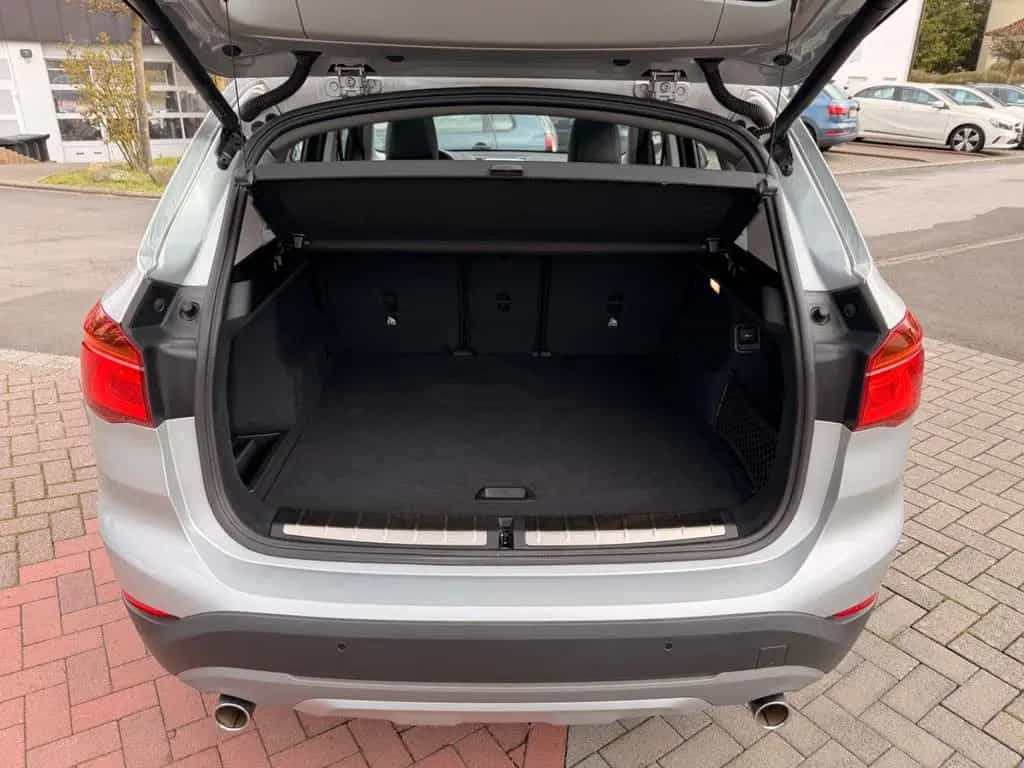 BMW X1 sDrive 20i xLine*PANO*NAVI*AUTOM.*LED*S-Heft* 06/2019-photo-14