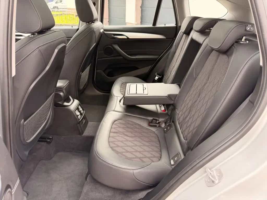 BMW X1 sDrive 20i xLine*PANO*NAVI*AUTOM.*LED*S-Heft* 06/2019-photo-16