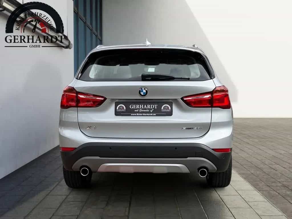 BMW X1 sDrive 20i xLine*PANO*NAVI*AUTOM.*LED*S-Heft* 06/2019-photo-1