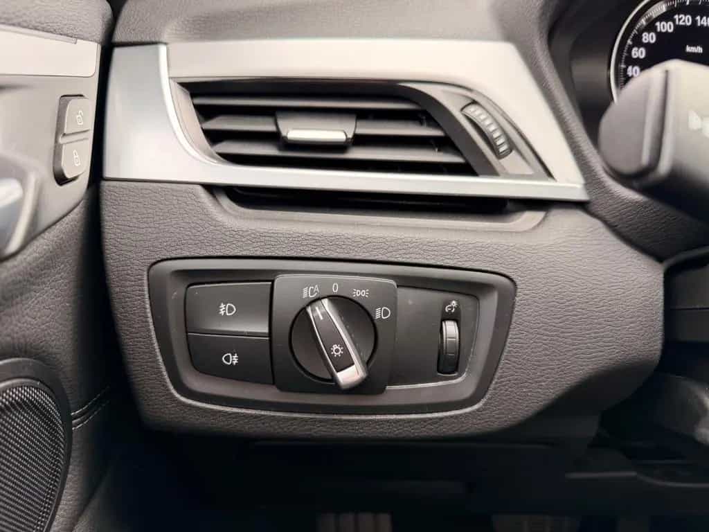 BMW X1 sDrive 20i xLine*PANO*NAVI*AUTOM.*LED*S-Heft* 06/2019-photo-20
