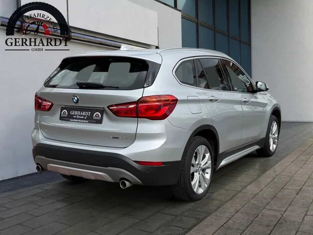 BMW X1 sDrive 20i xLine*PANO*NAVI*AUTOM.*LED*S-Heft* 06/2019-photo-5