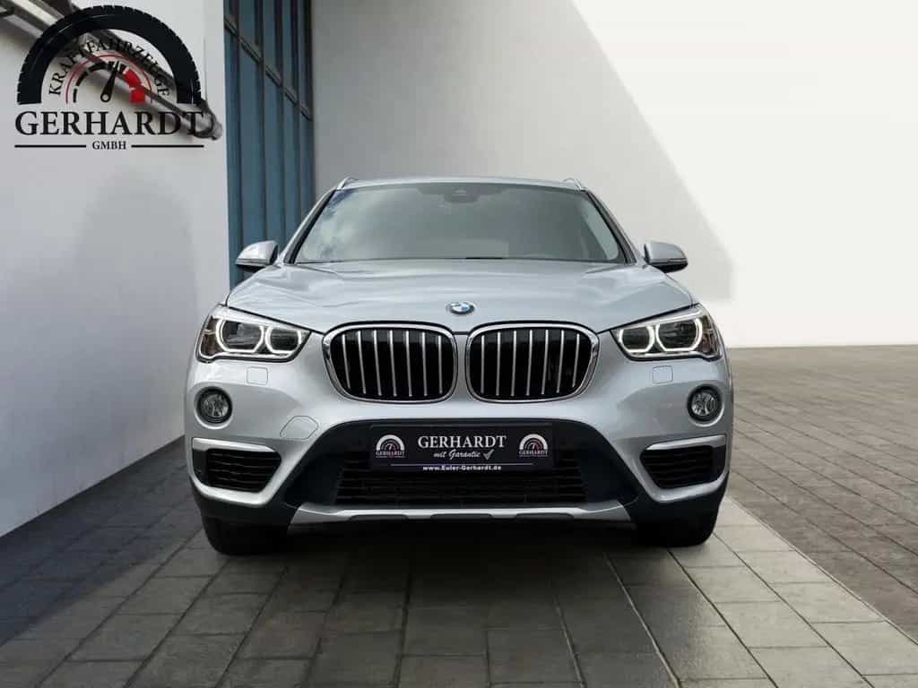 BMW X1 sDrive 20i xLine*PANO*NAVI*AUTOM.*LED*S-Heft* 06/2019-photo-8