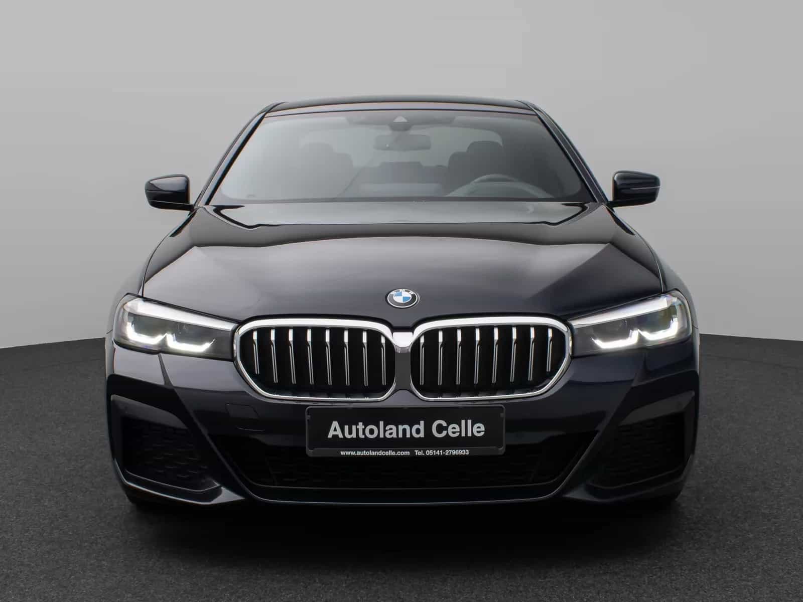 BMW 5 Series 06/2022-photo-1