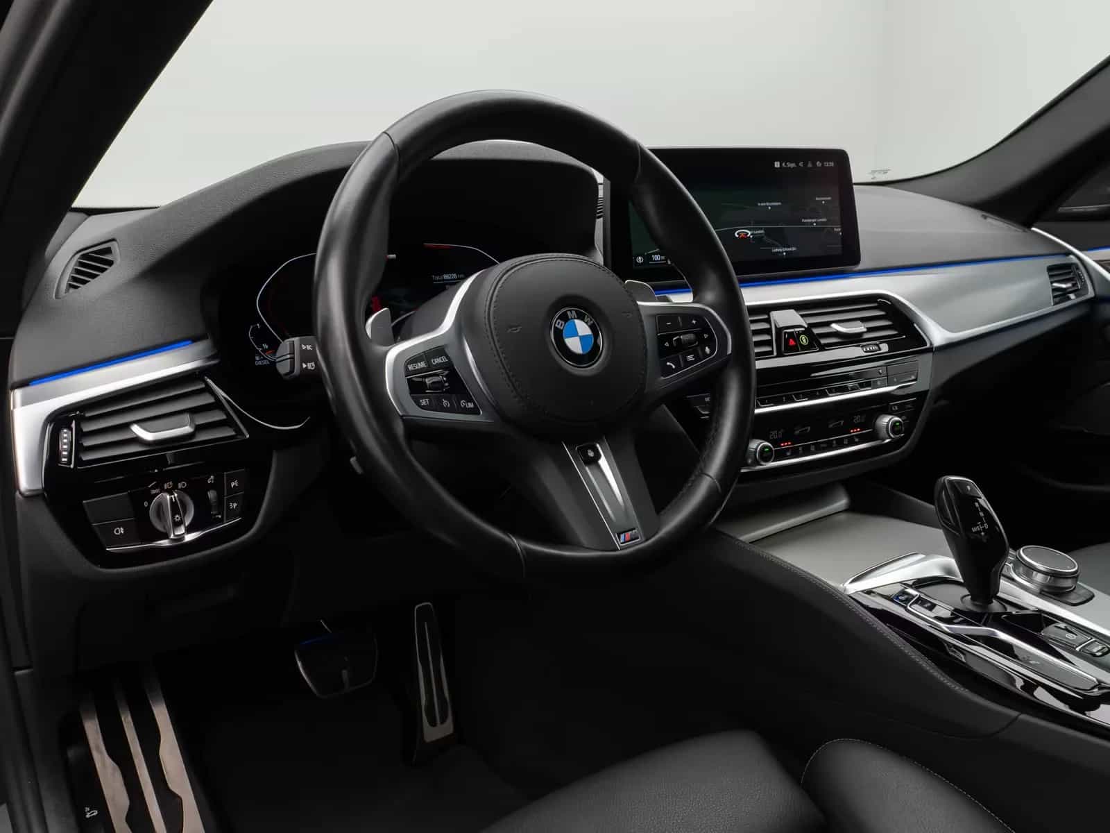 BMW 5 Series 06/2022-photo-19