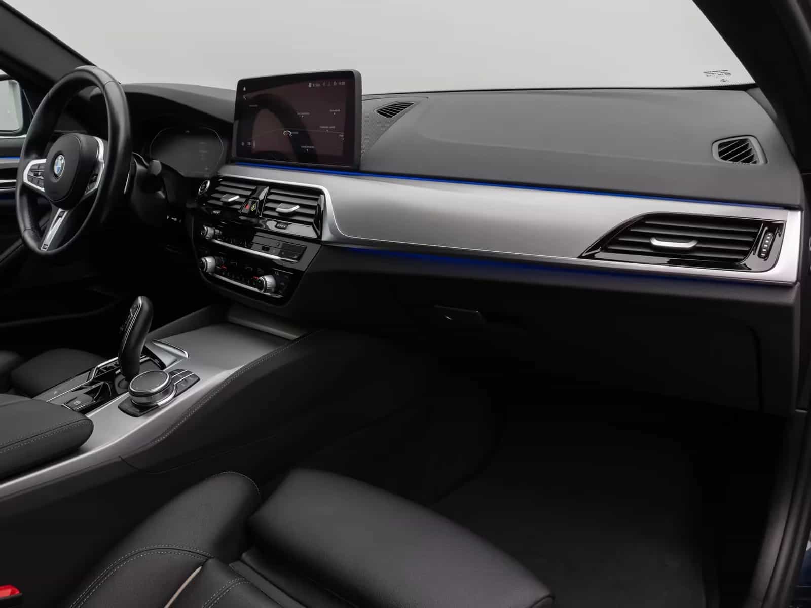 BMW 5 Series 06/2022-photo-22