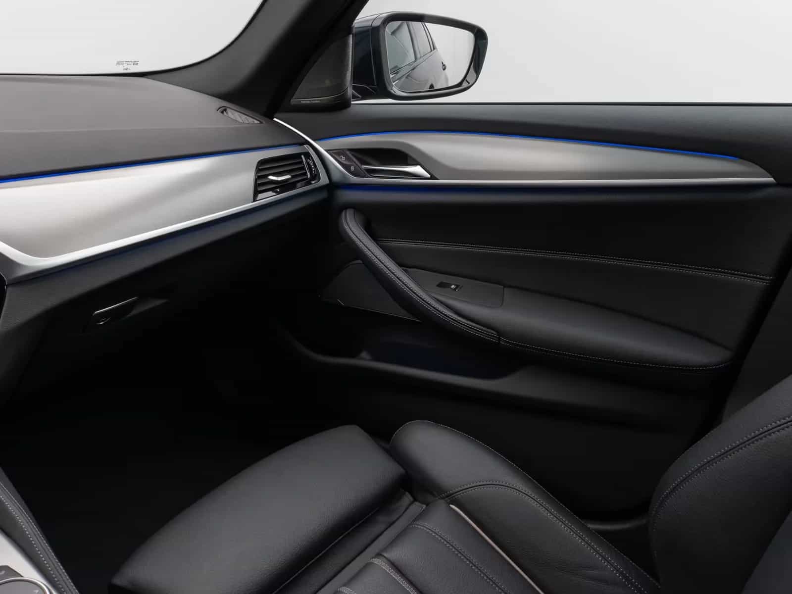 BMW 5 Series 06/2022-photo-31