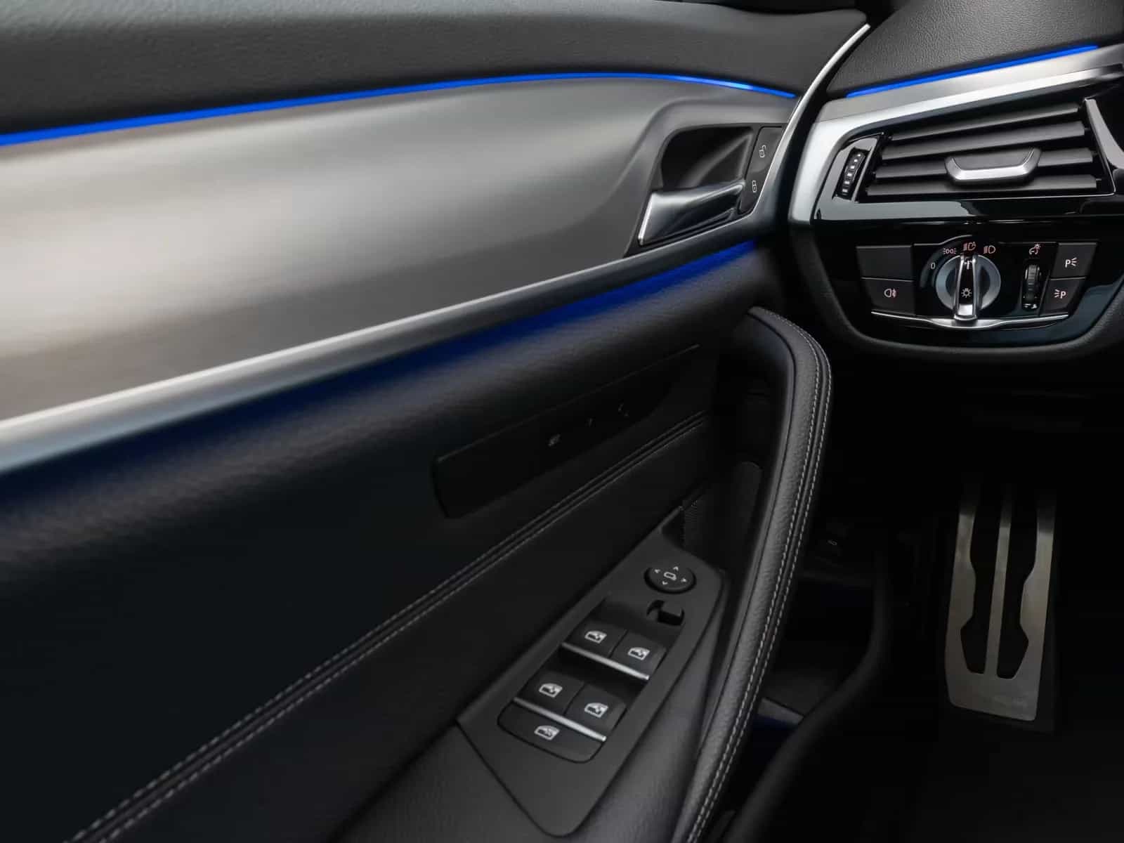 BMW 5 Series 06/2022-photo-32