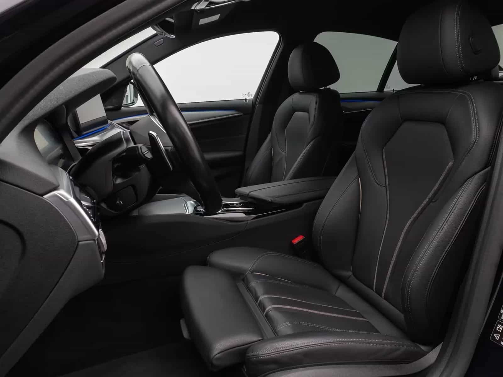 BMW 5 Series 06/2022-photo-33
