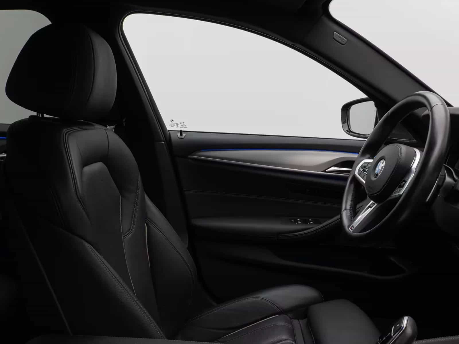 BMW 5 Series 06/2022-photo-35