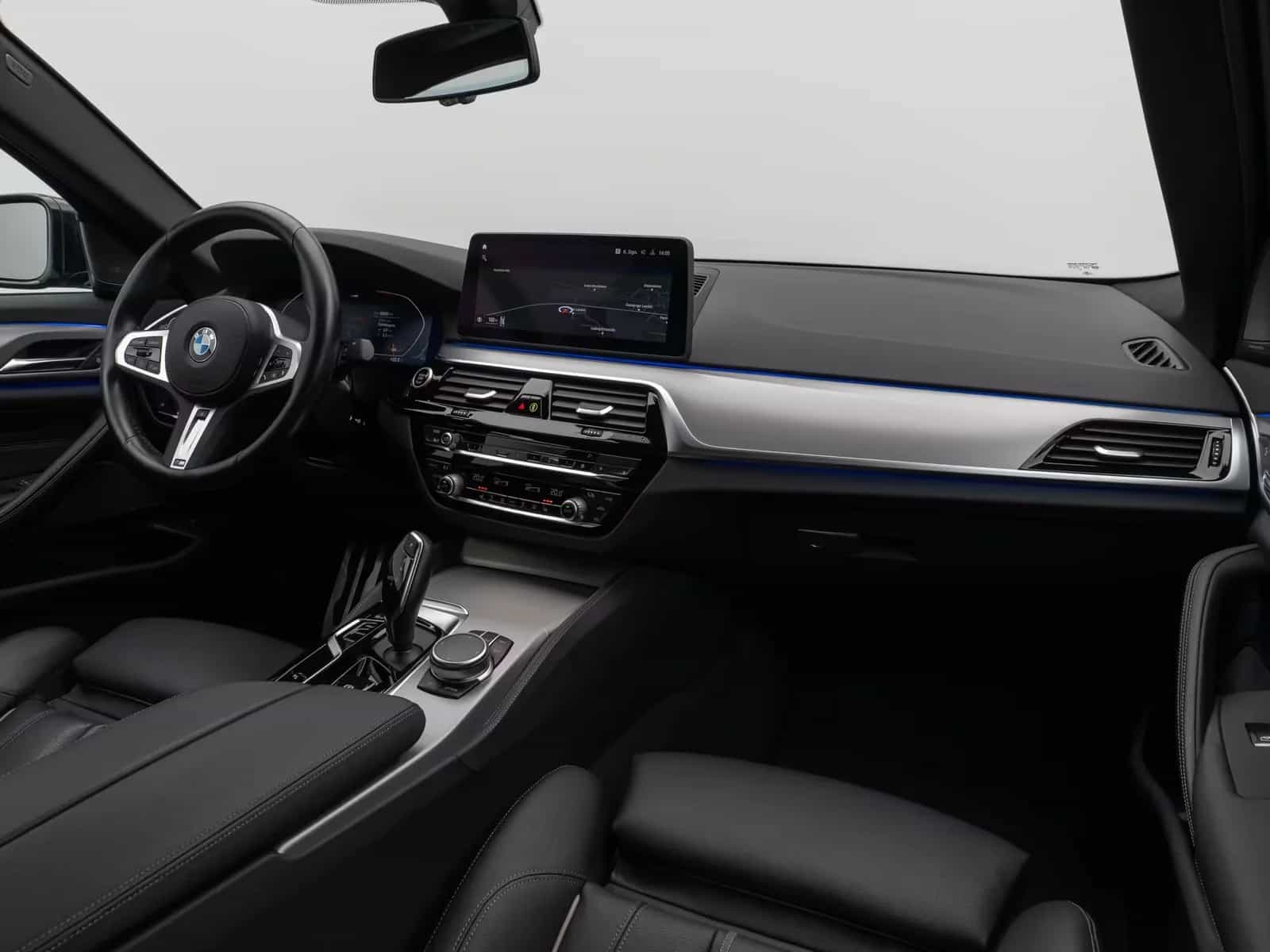 BMW 5 Series 06/2022-photo-39