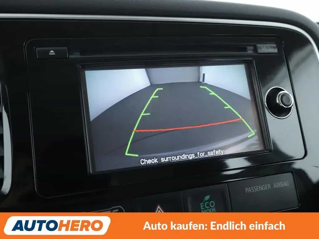 Mitsubishi Outlander 2.0 MIVEC Klassik Kollektion 2WD *TEMP*CAM*AHK* 08/2015-photo-21