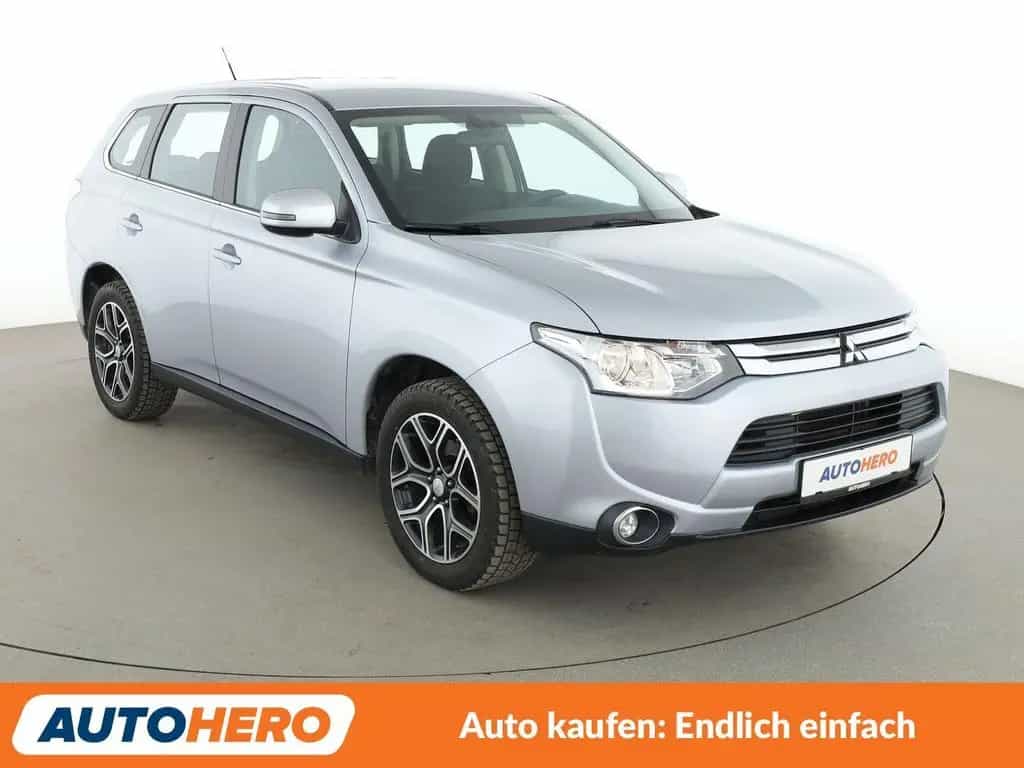 Mitsubishi Outlander 2.0 MIVEC Klassik Kollektion 2WD *TEMP*CAM*AHK* 08/2015-photo-7