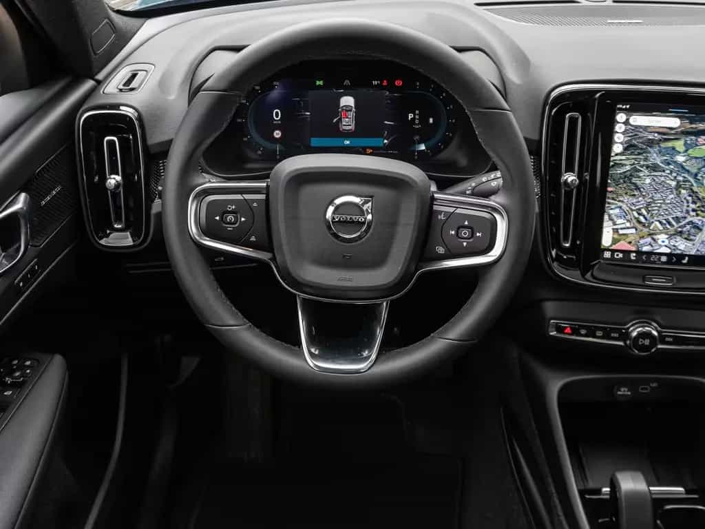 Volvo XC40 Plus Dark 2WD El. Panodach Digitales Cockpi 12/2023-photo-10