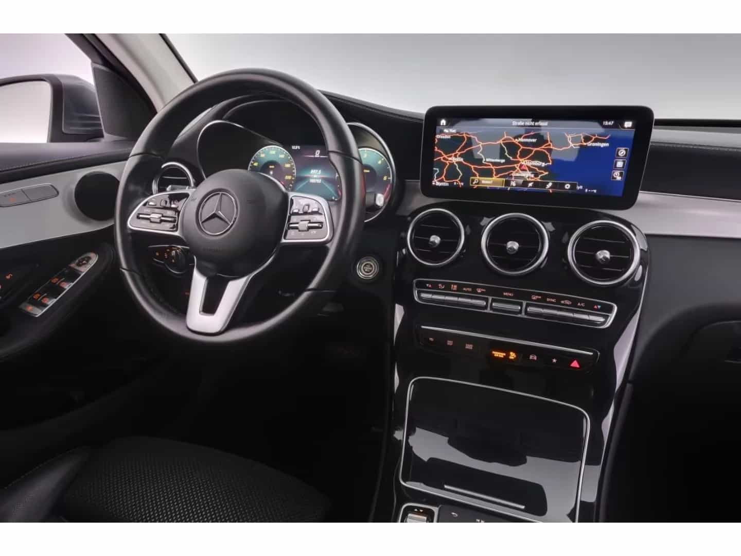 Mercedes-Benz GLC-Class 200 12/2021-photo-12