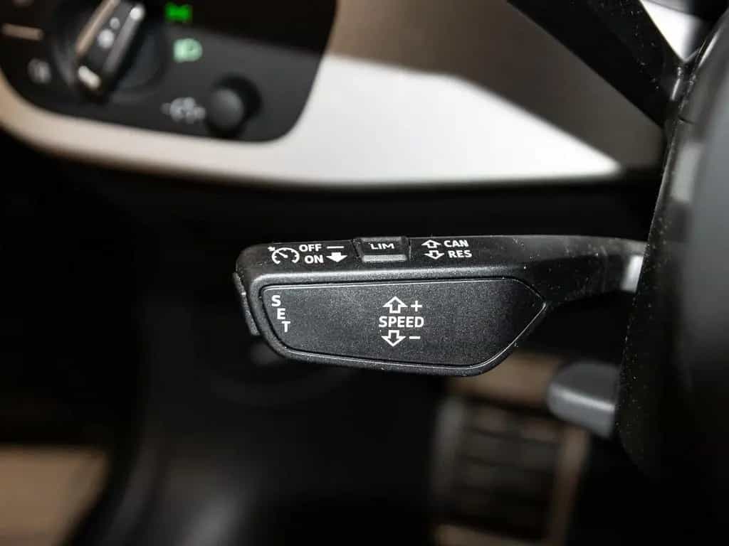Audi A4 Avant 35 TFSI advanced S line Keyless CarPlay 01/2023-photo-21