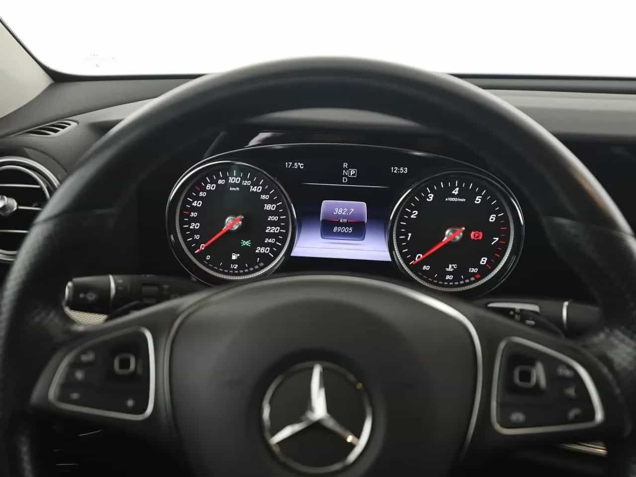 Mercedes-Benz E-Class 250 01/2017-photo-10