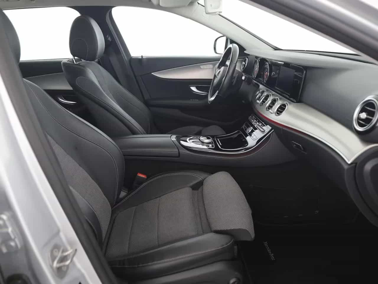 Mercedes-Benz E-Class 250 01/2017-photo-9