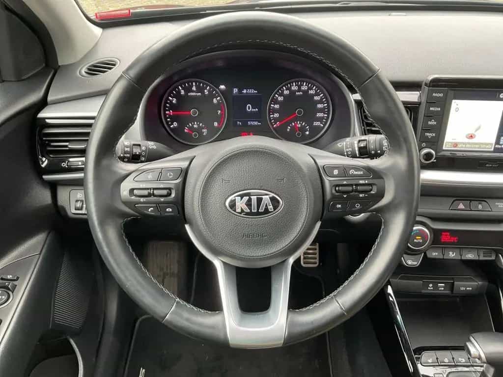 Kia Stonic 1.0 T-GDI DCT Platinum NAVI PANO 17Z 01/2020-photo-12