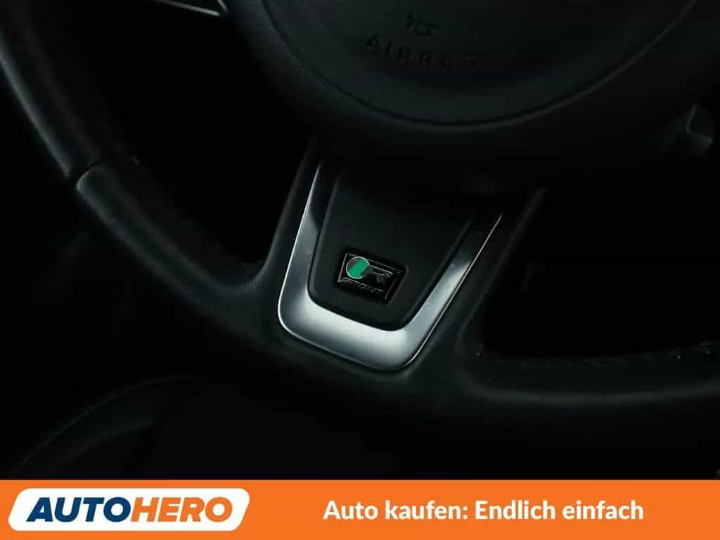 Jaguar F-Pace 30d R-Sport AWD Aut.*NAVI*CAM*LED*ACC*PDC 01/2019-photo-29