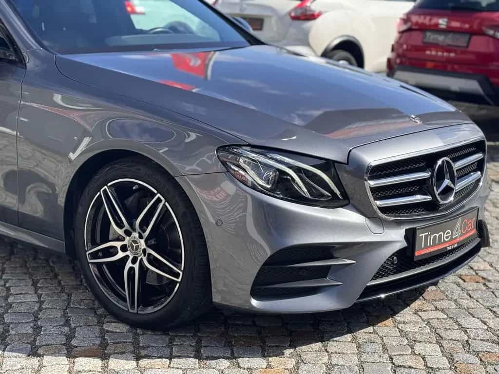 Mercedes-Benz E-Class 200 T AMG LED Kamera SHZ Leder Tempomat 07/2017-photo-10