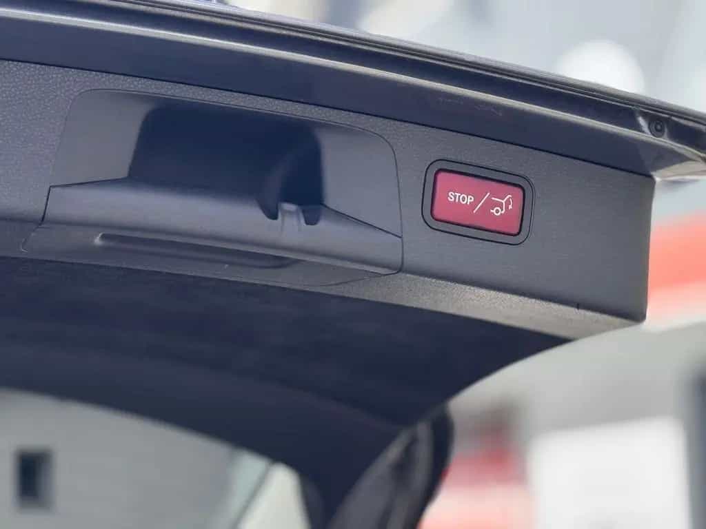 Mercedes-Benz E-Class 200 T AMG LED Kamera SHZ Leder Tempomat 07/2017-photo-36