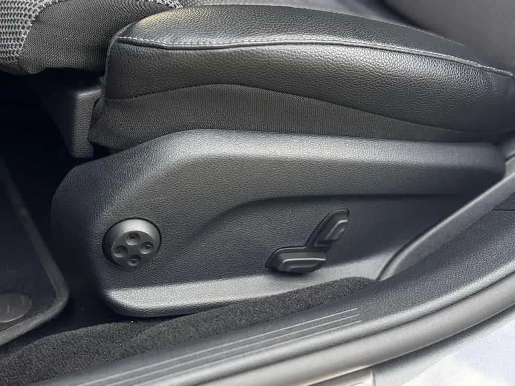 Mercedes-Benz E-Class 200 T AMG LED Kamera SHZ Leder Tempomat 07/2017-photo-38
