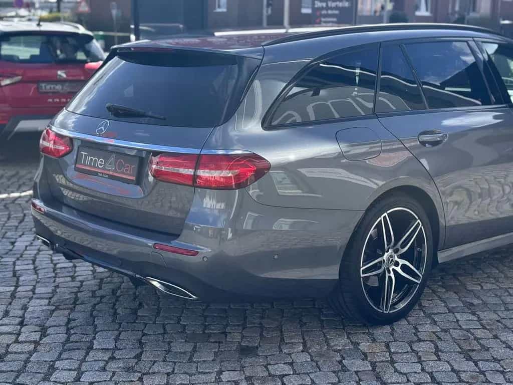 Mercedes-Benz E-Class 200 T AMG LED Kamera SHZ Leder Tempomat 07/2017-photo-8