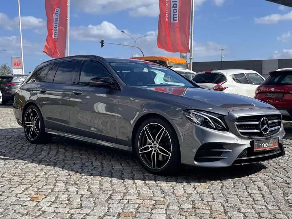 Mercedes-Benz E-Class 200 T AMG LED Kamera SHZ Leder Tempomat 07/2017-photo-9
