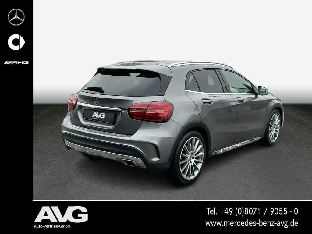 Mercedes-Benz GLA-Class 250 4M AMG Navi LED SHZ Pano RFK Keyless CD 12/2019-photo-2