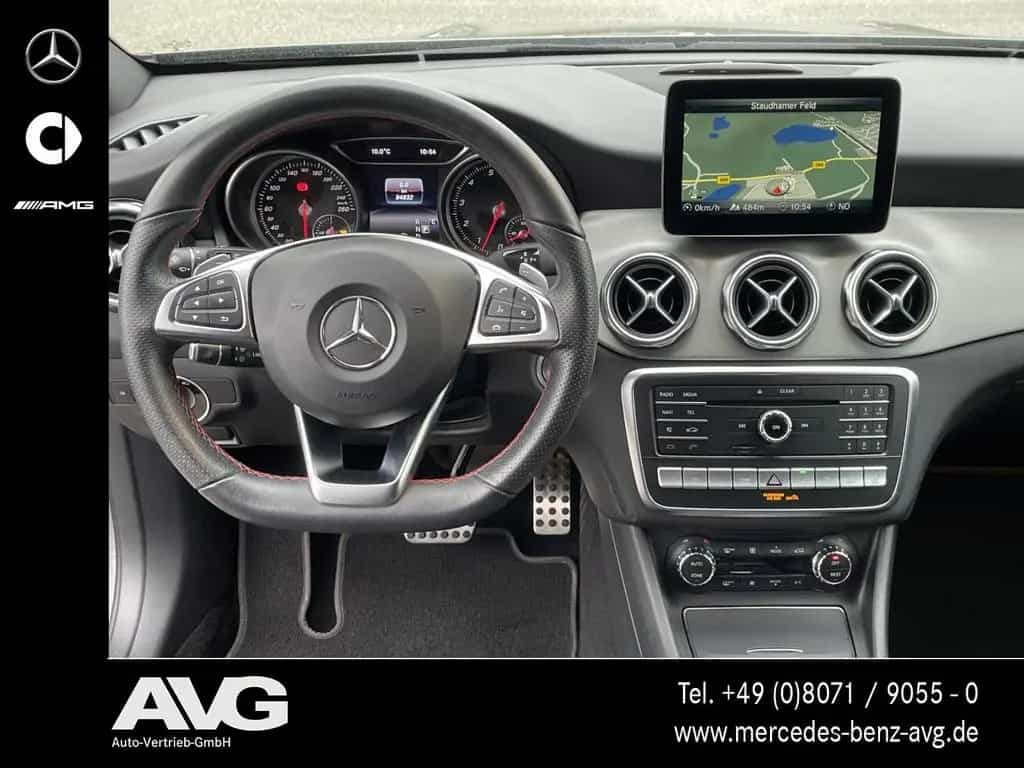 Mercedes-Benz GLA-Class 250 4M AMG Navi LED SHZ Pano RFK Keyless CD 12/2019-photo-9