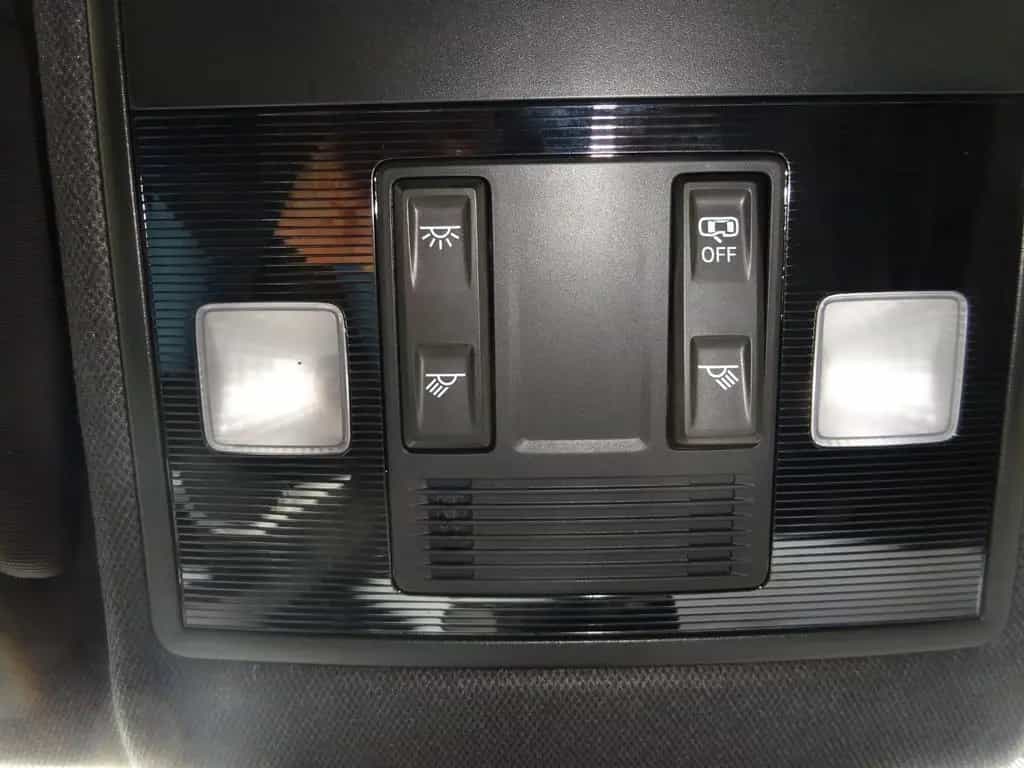 Seat Arona 110PS DSG FR AHK Navi Winter LED 12/2023-photo-28