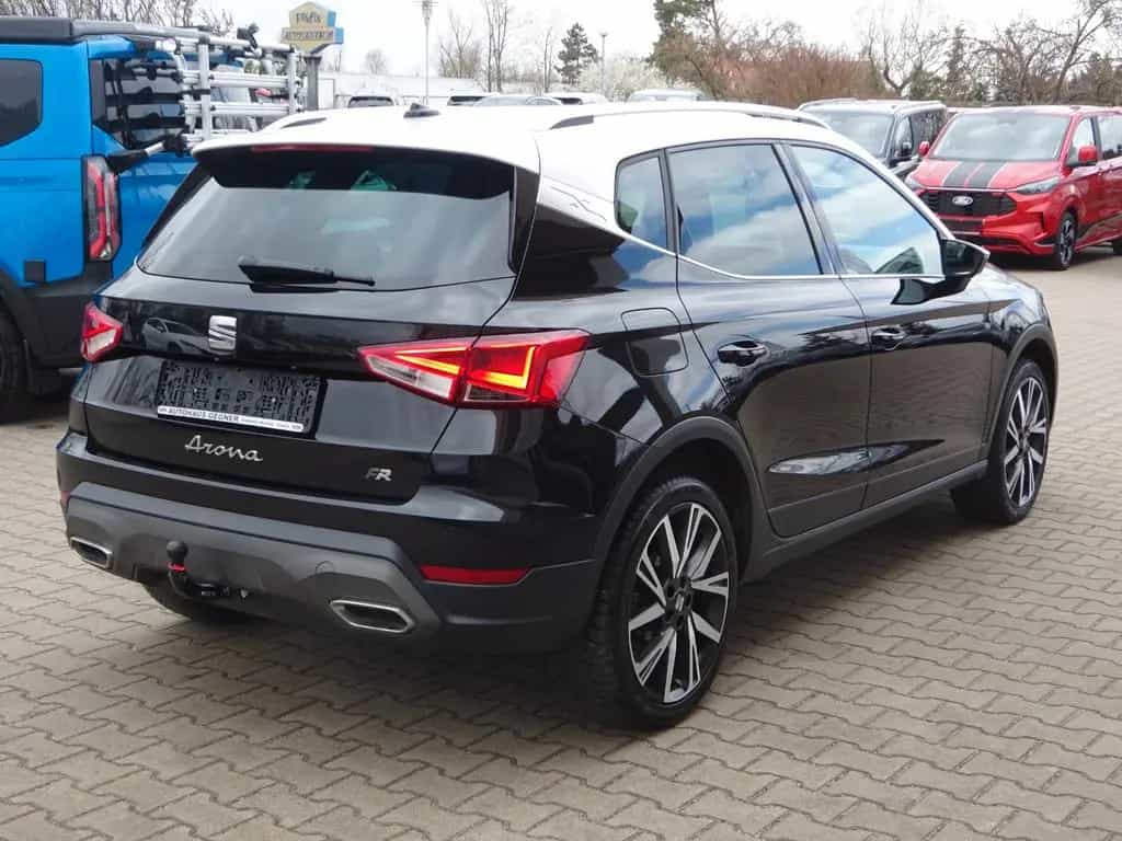 Seat Arona 110PS DSG FR AHK Navi Winter LED 12/2023-photo-6