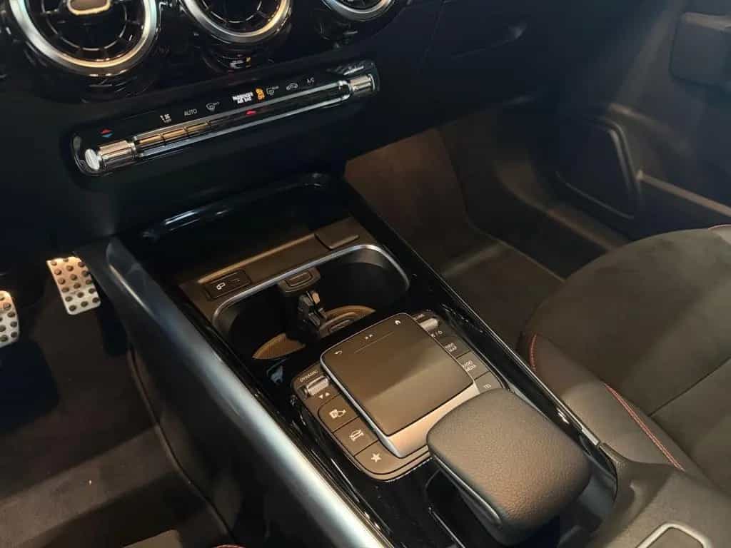 Mercedes-Benz GLA-Class 200 AMG, LED, Kamera, Shz, MBUX, CarPlay 01/2022-photo-19