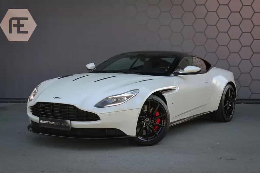 Aston Martin DB11 5.2 V12 | B&O 3D AUDIO | SUÉDE HEMELBEKLEDI 01/2017-photo-0