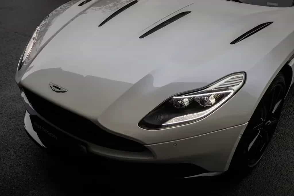 Aston Martin DB11 5.2 V12 | B&O 3D AUDIO | SUÉDE HEMELBEKLEDI 01/2017-photo-12