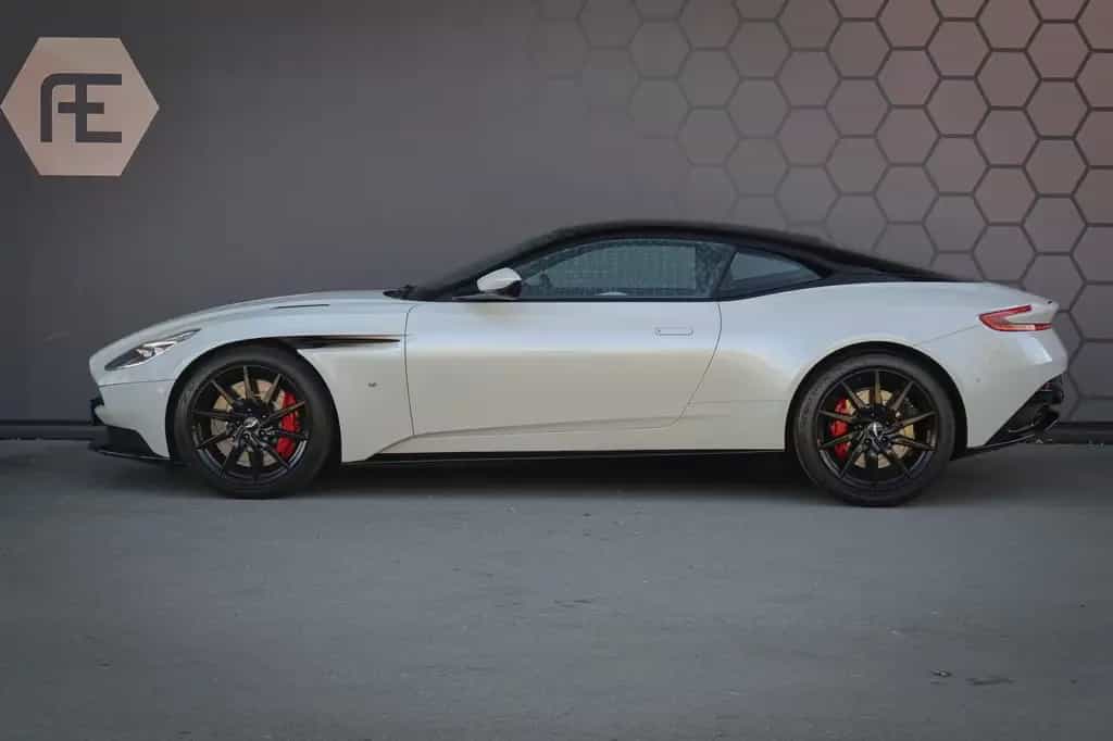 Aston Martin DB11 5.2 V12 | B&O 3D AUDIO | SUÉDE HEMELBEKLEDI 01/2017-photo-13