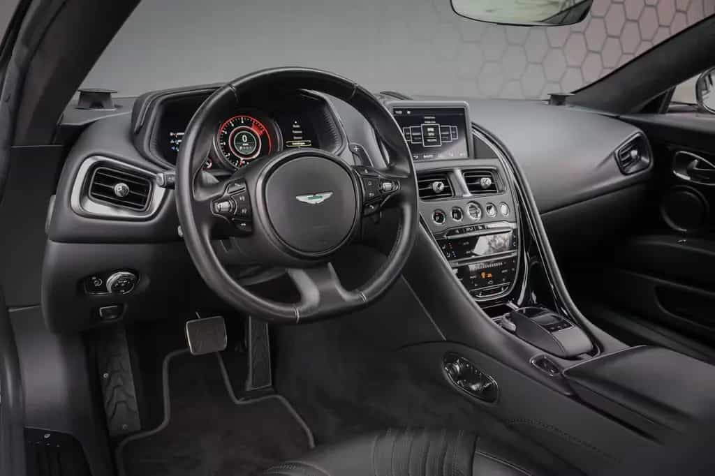 Aston Martin DB11 5.2 V12 | B&O 3D AUDIO | SUÉDE HEMELBEKLEDI 01/2017-photo-21