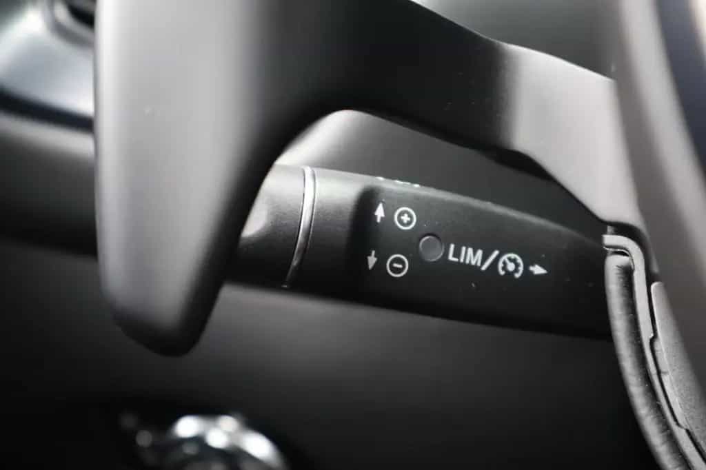 Aston Martin DB11 5.2 V12 | B&O 3D AUDIO | SUÉDE HEMELBEKLEDI 01/2017-photo-24