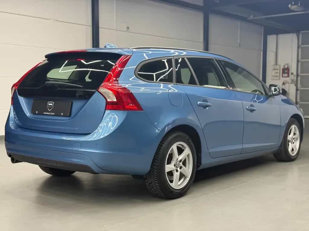 Volvo V60 D2 Business NAVI*KLIMA*TEMPOMAT*SCHECKHEFT 03/2017-photo-10